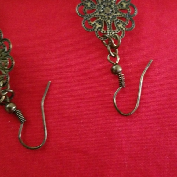 Antique Goldtone Chandelier Earrings - Picture 5 of 7